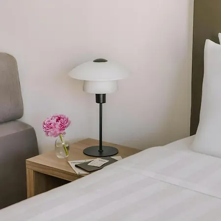 Aparthotel Numa Montenero 4*