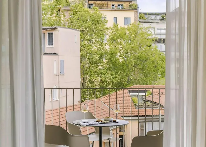 Aparthotel Numa Montenero 4*